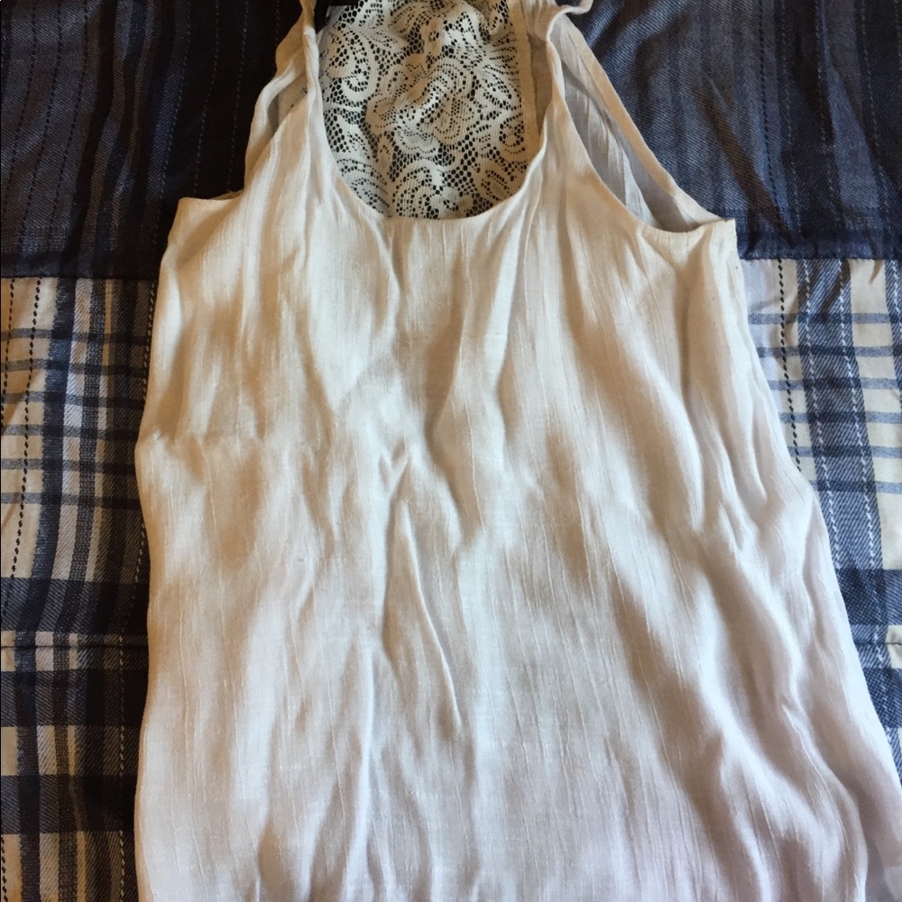 White loose top